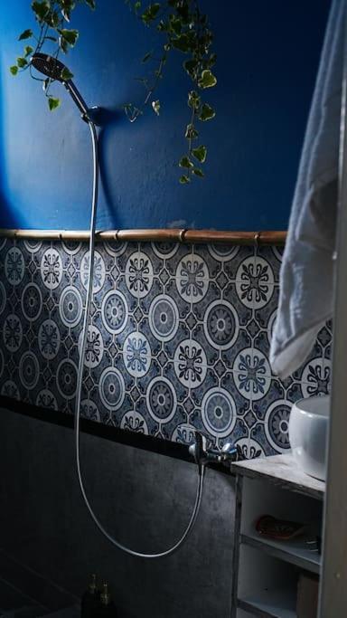 Sahara Studio With Shared Bathroom In City Centre Братислава Екстер'єр фото