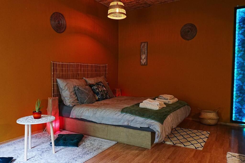 Sahara Studio With Shared Bathroom In City Centre Братислава Екстер'єр фото