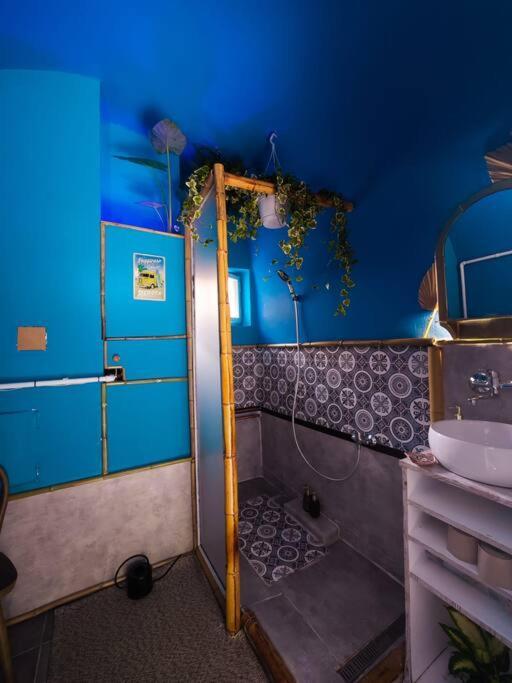 Sahara Studio With Shared Bathroom In City Centre Братислава Екстер'єр фото